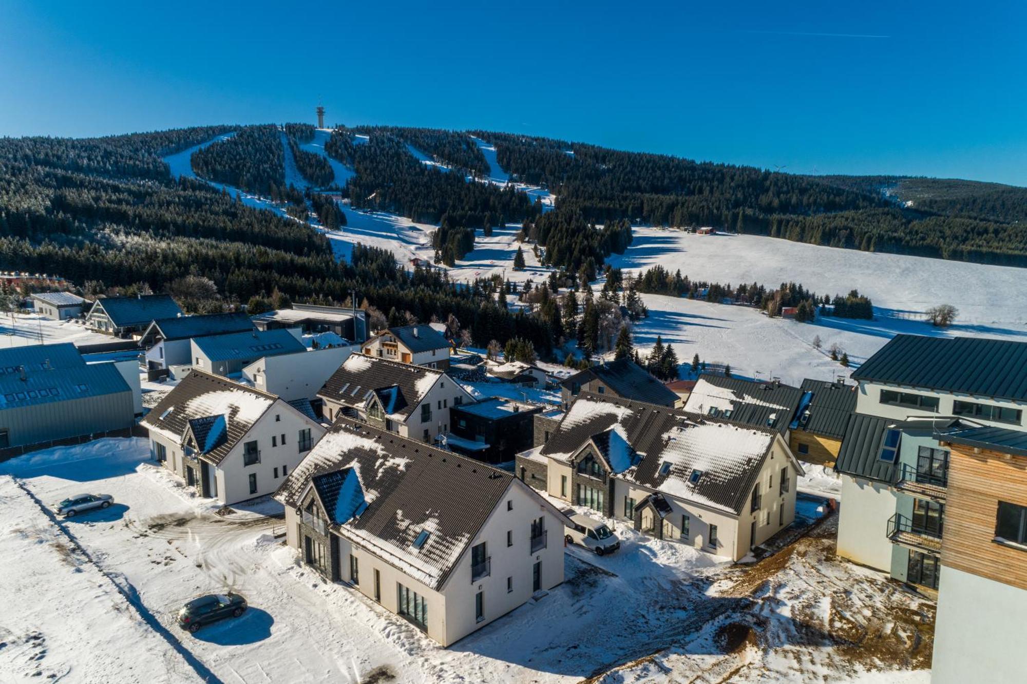Mirabel Apartments Klinovec Loučná pod Klínovcem Exteriör bild